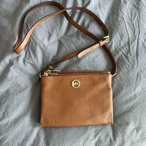 Michael kors leather crossbody bag